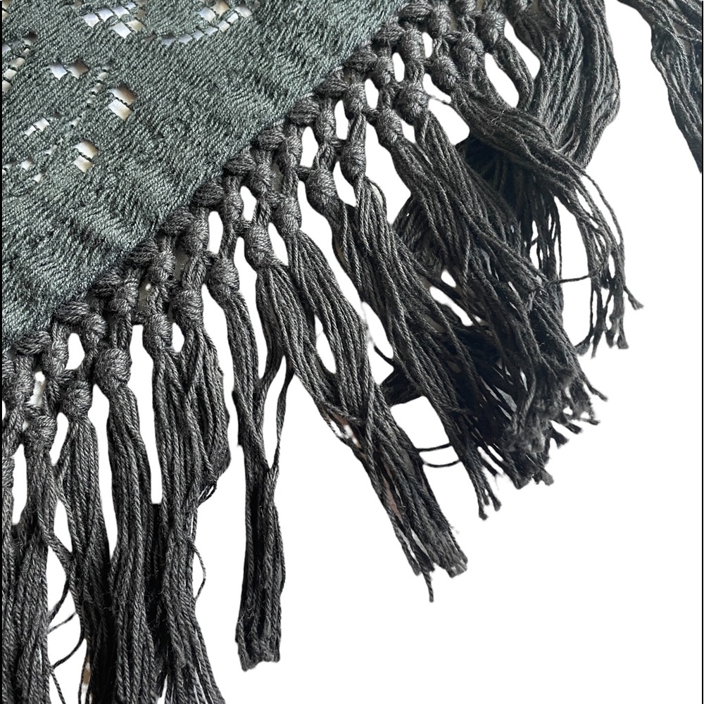 Vintage Gothic Black Lace Shawl